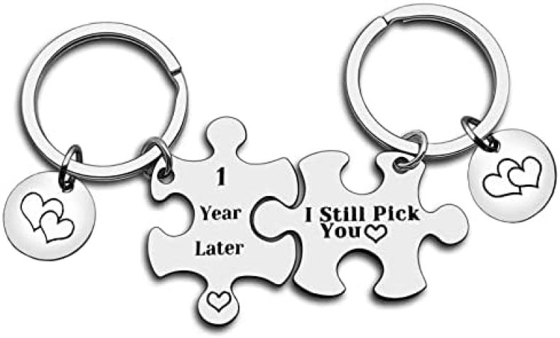 Anniversary Keychain Gifts for Him Her 1 Years Later I Still Pick You Puzzle Matching Keychain Set 1st Wedding Anniversary Jewelry Gift Couple Gift for Husband Wife Valentines Day Gift for Boyfriend